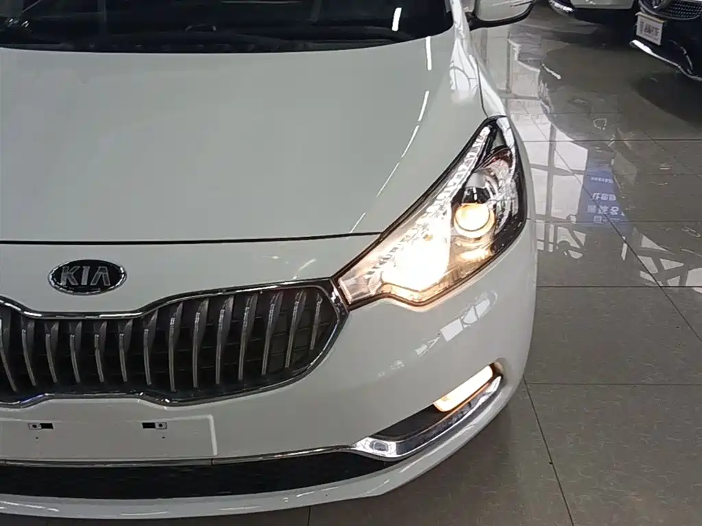 Kia K3 2015 1.6L Automatic GLS фото 24