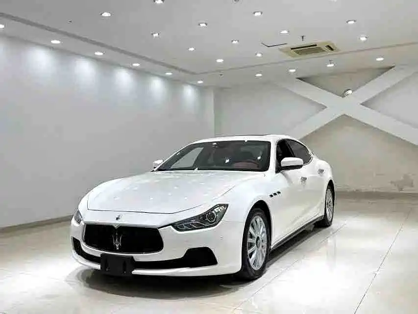 Фото 1 - Maserati Ghibli