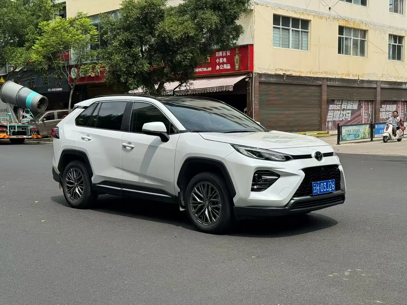 Toyota Wildlander 2024 2.0L CVT 4WD Luxury PLUS Edition фото 3