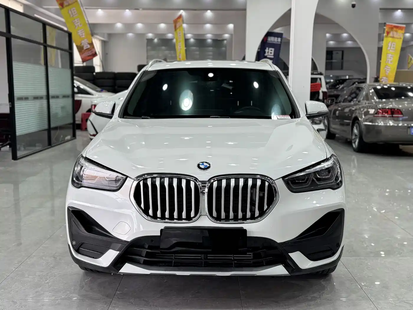 BMW X1 2022 sDrive25Li Leading фото 2