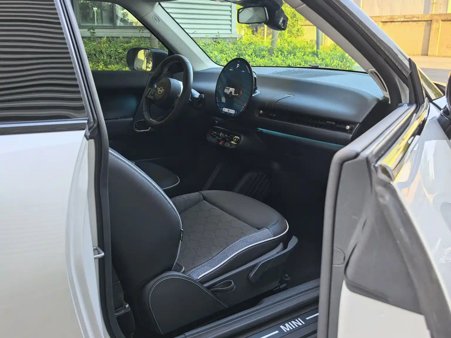 Фото 3 - MINI Electric MINI COOPER