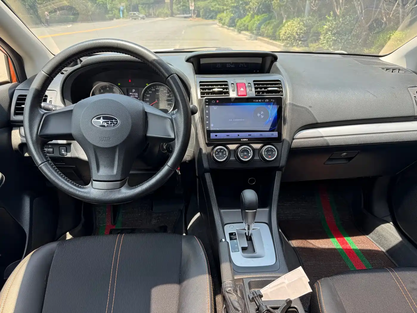 Subaru XV 2012 2.0i Luxury Navigation Edition фото 10