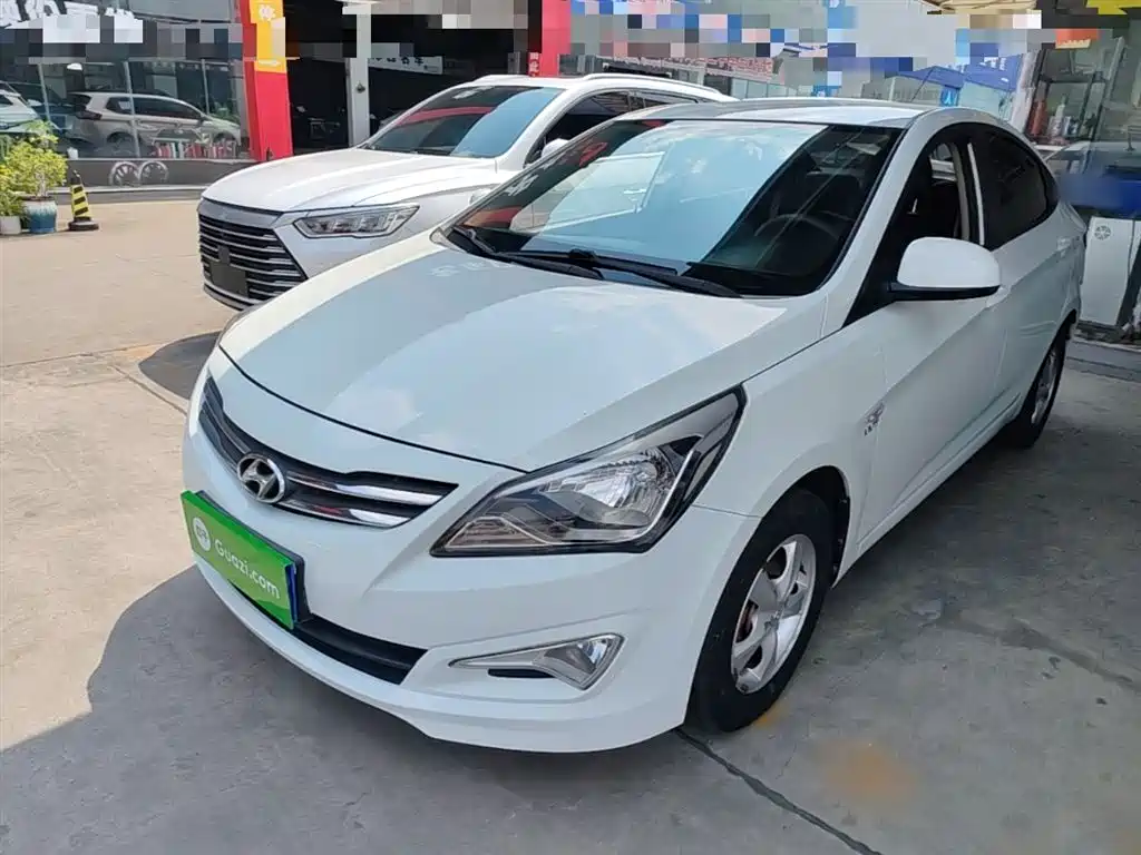 Hyundai Verna 2016 1.4L Manual Smart GLS фото 2