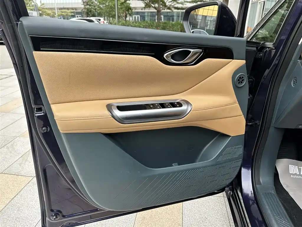 GAC Trumpchi Trumpchi E8 NEV 2024 Model 150km MAX фото 20