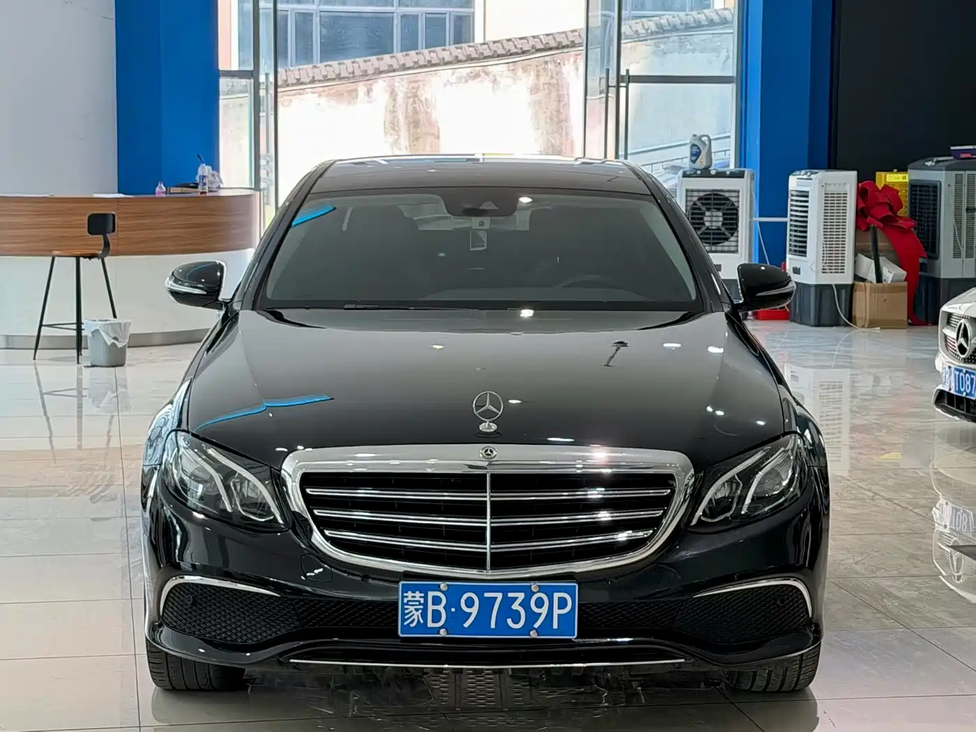 Mercedes-Benz E-Class 2016 E 200 L Sport Type фото 3