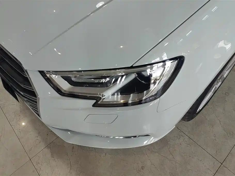 Audi A3 2019 Sportback 35 TFSI Progressive China VI фото 5