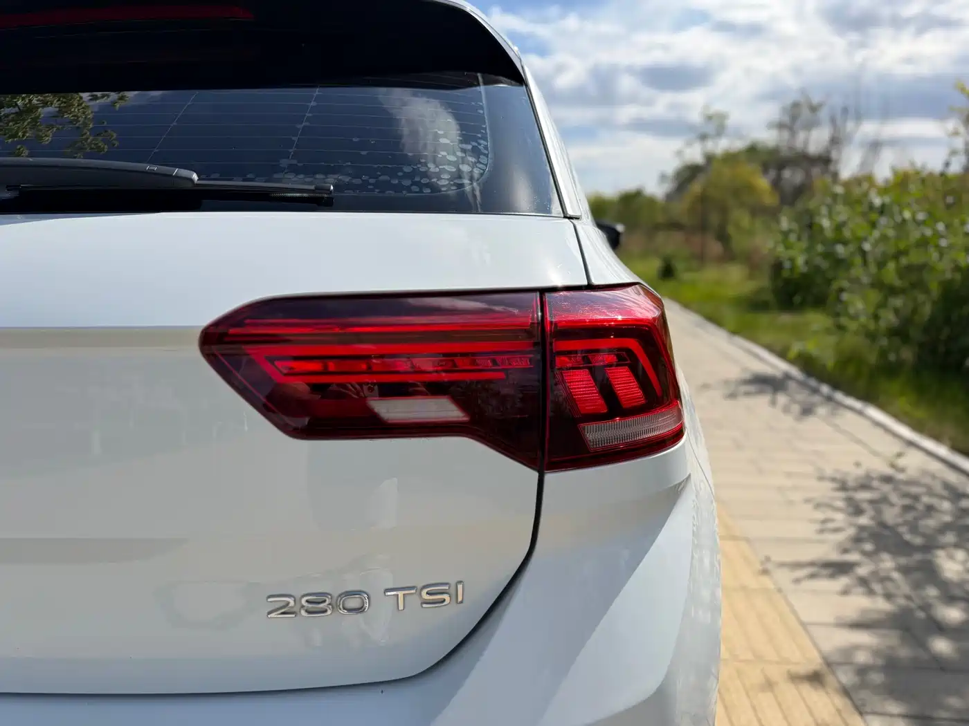 Volkswagen T-ROC 2022 280TSI DSG 2WD Comfort PLUS фото 19