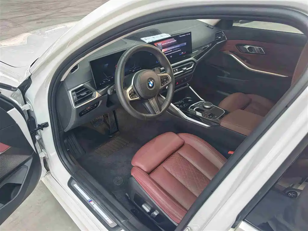 BMW 3 Series 2023 320Li M Sport Package фото 7