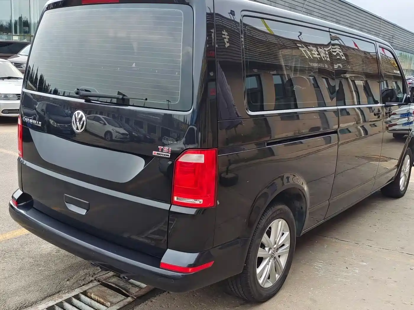 Volkswagen Caravelle 2016 2.0TSI AWD Comfort 9-Seater фото 10