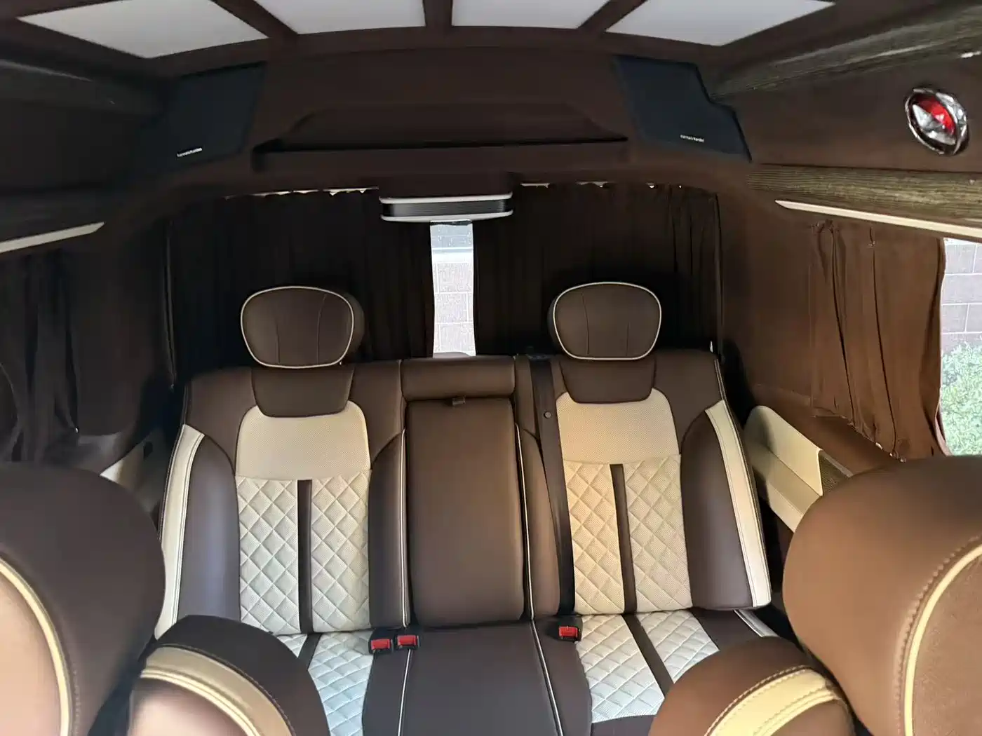 Volkswagen Caravelle 2019 2.0TSI 4WD Luxury 7-seater фото 9