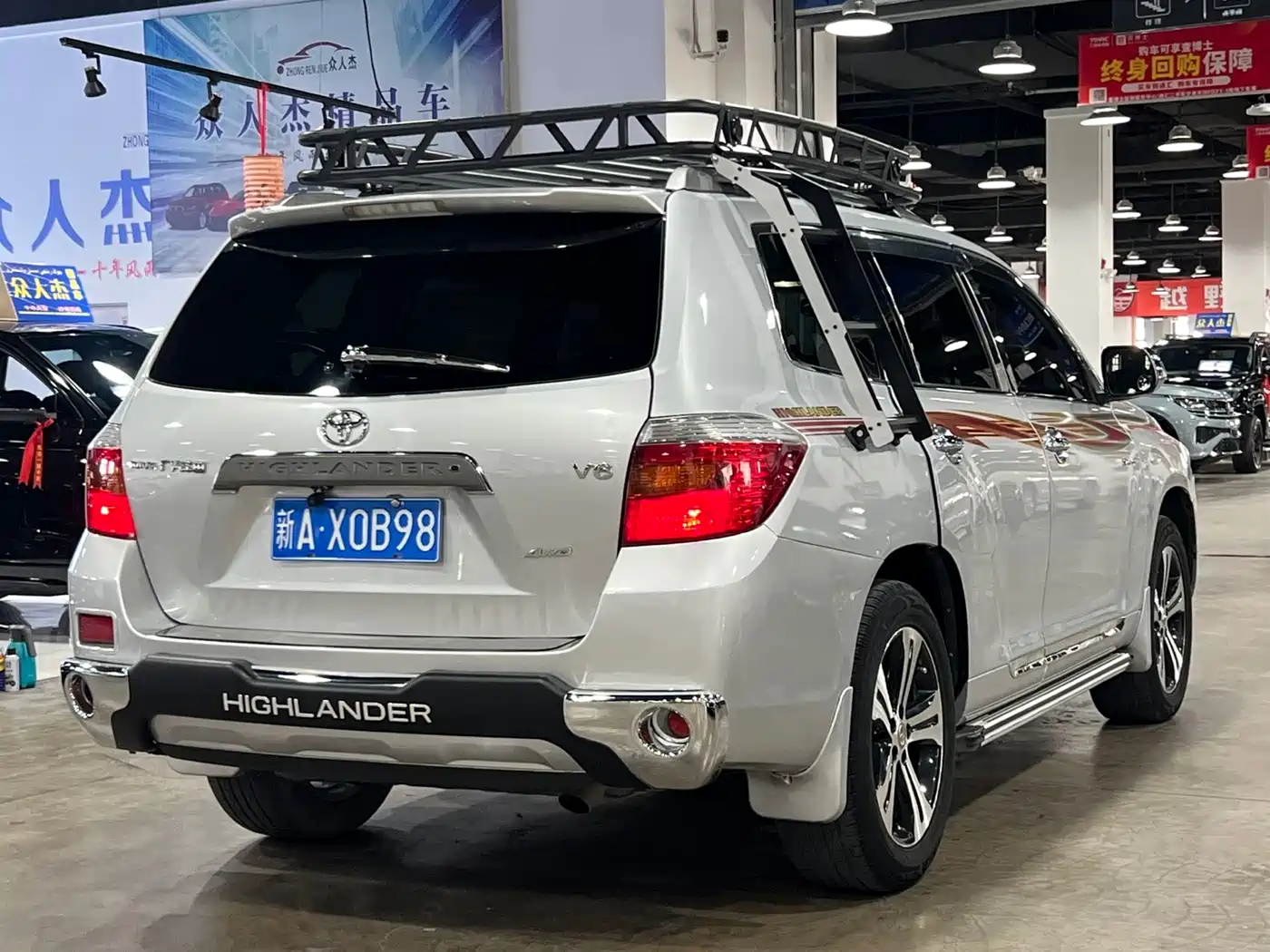 Toyota Highlander 2011 2.7L 2WD 7-seat Luxury фото 5