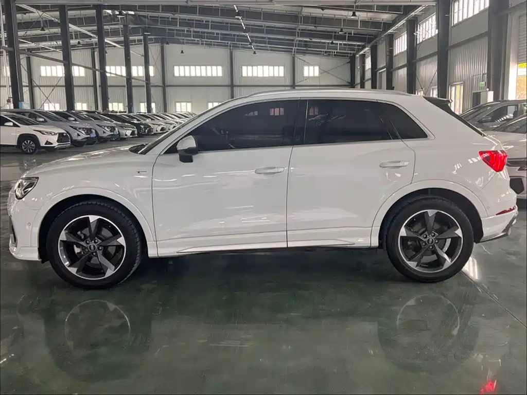 Audi Q3 2021 35 TFSI Fashion Sport фото 8