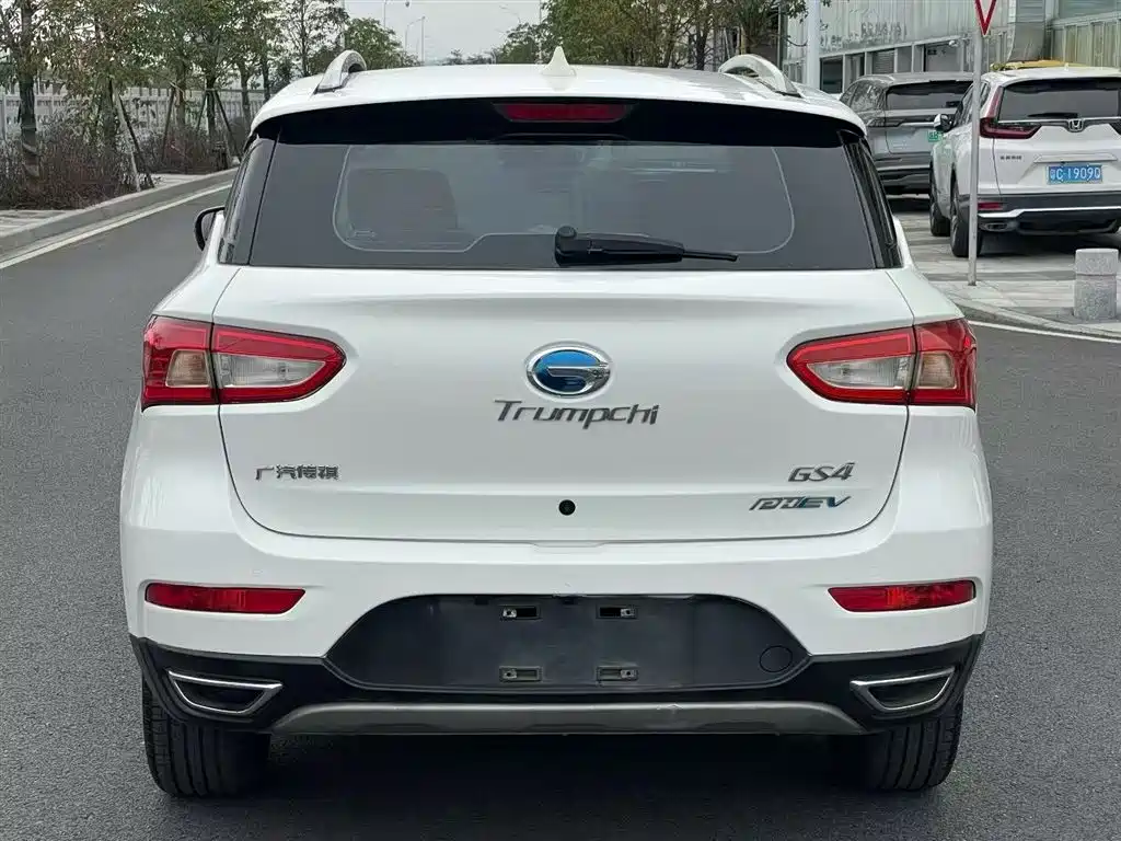 GAC TRUMPCHI GS4 NEW ENERGY