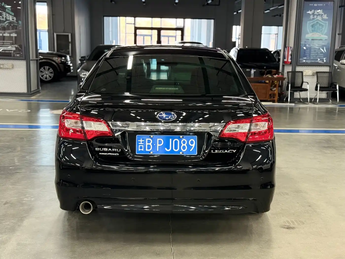 Subaru Legacy 2016 2.5i AWD Glory Edition фото 5