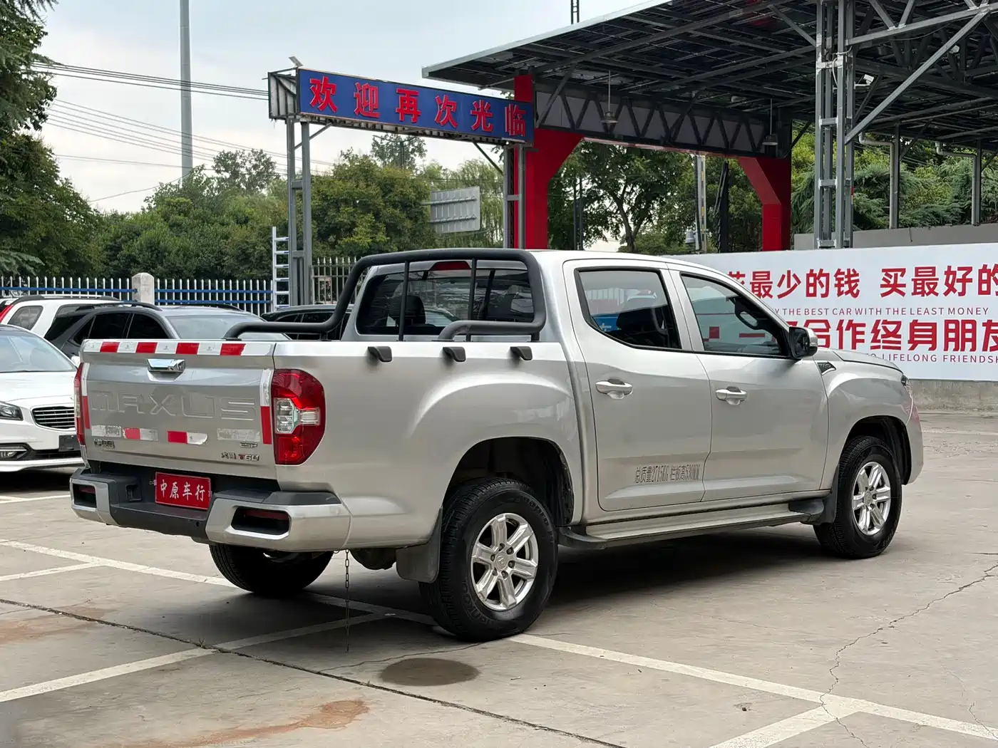 SAIC Maxus Maxus T60 2018 2017 2.8T Diesel Manual 2WD High Chassis Comfort Standard Cab China V