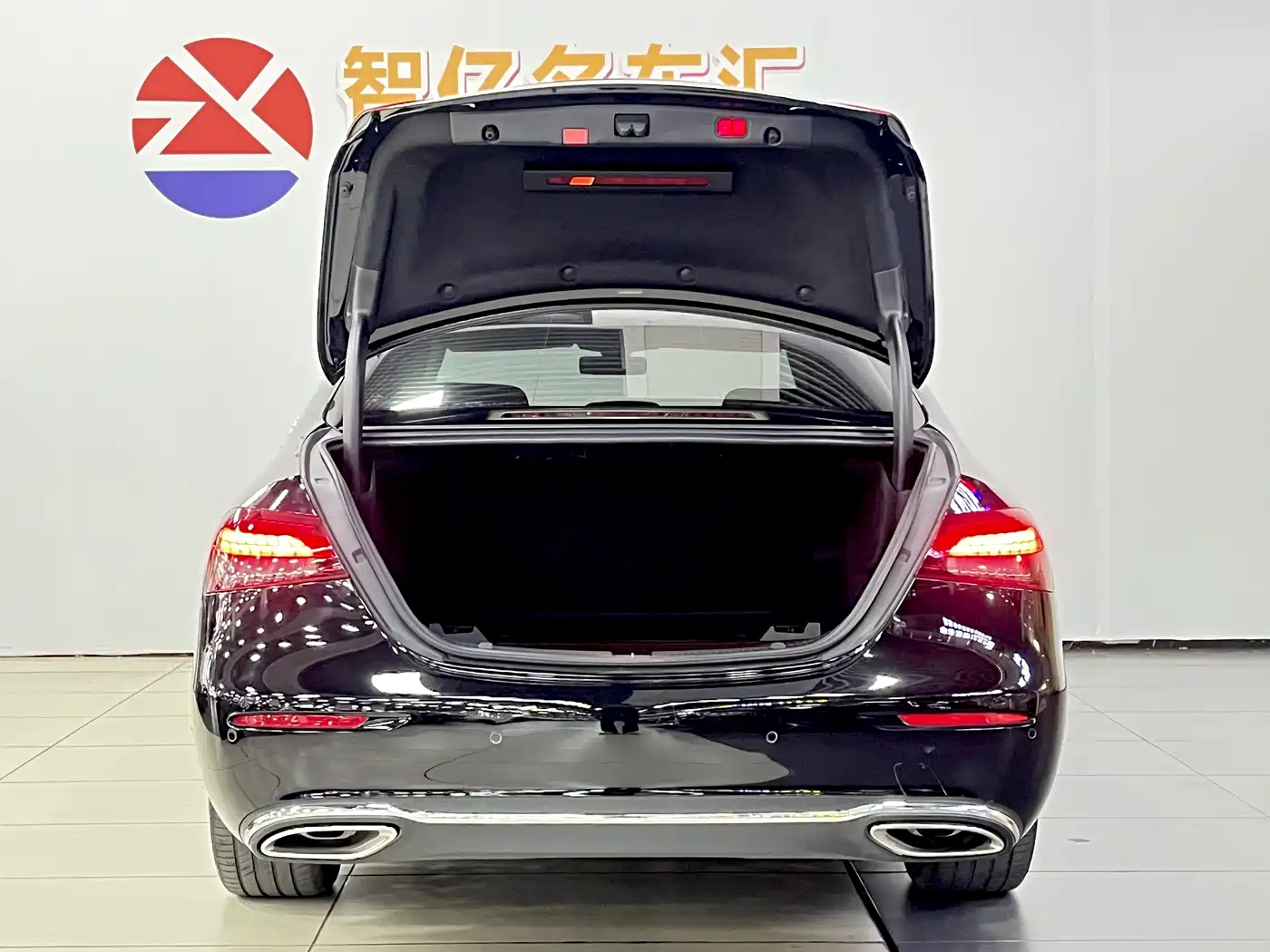 Mercedes-Benz E-Class 2021 E 300 L Luxury фото 10