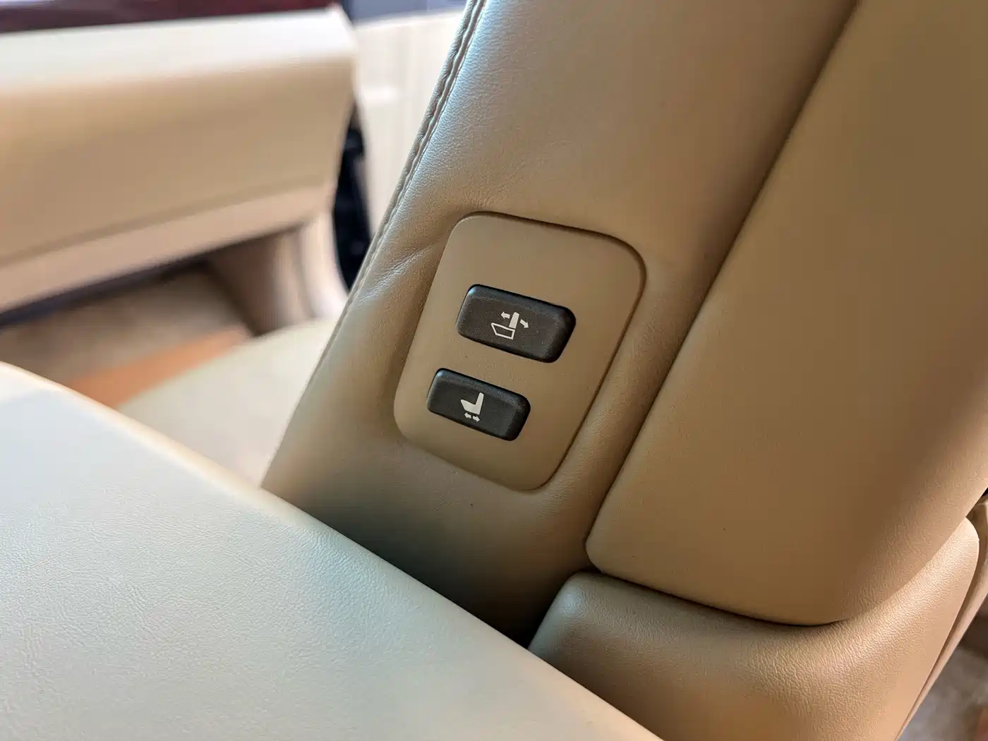 Фото 15 - Lexus LS