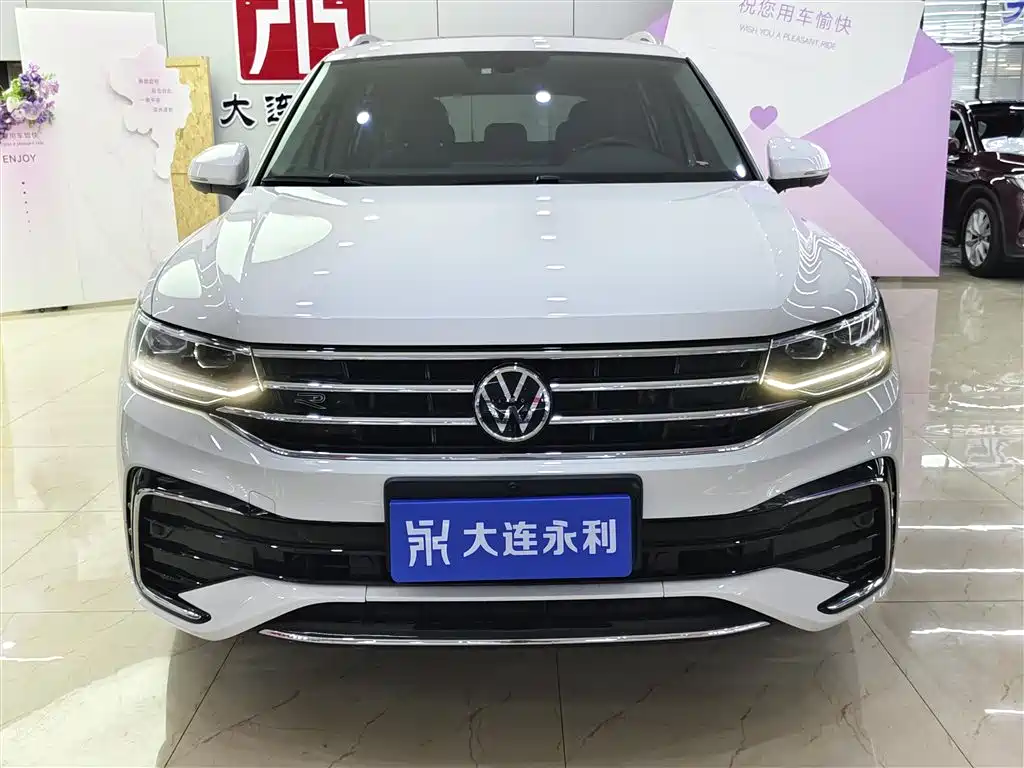 Volkswagen Tiguan L 2022 380TSI Automatic 4WD R-Line Cross Edition 7-Seater фото 2