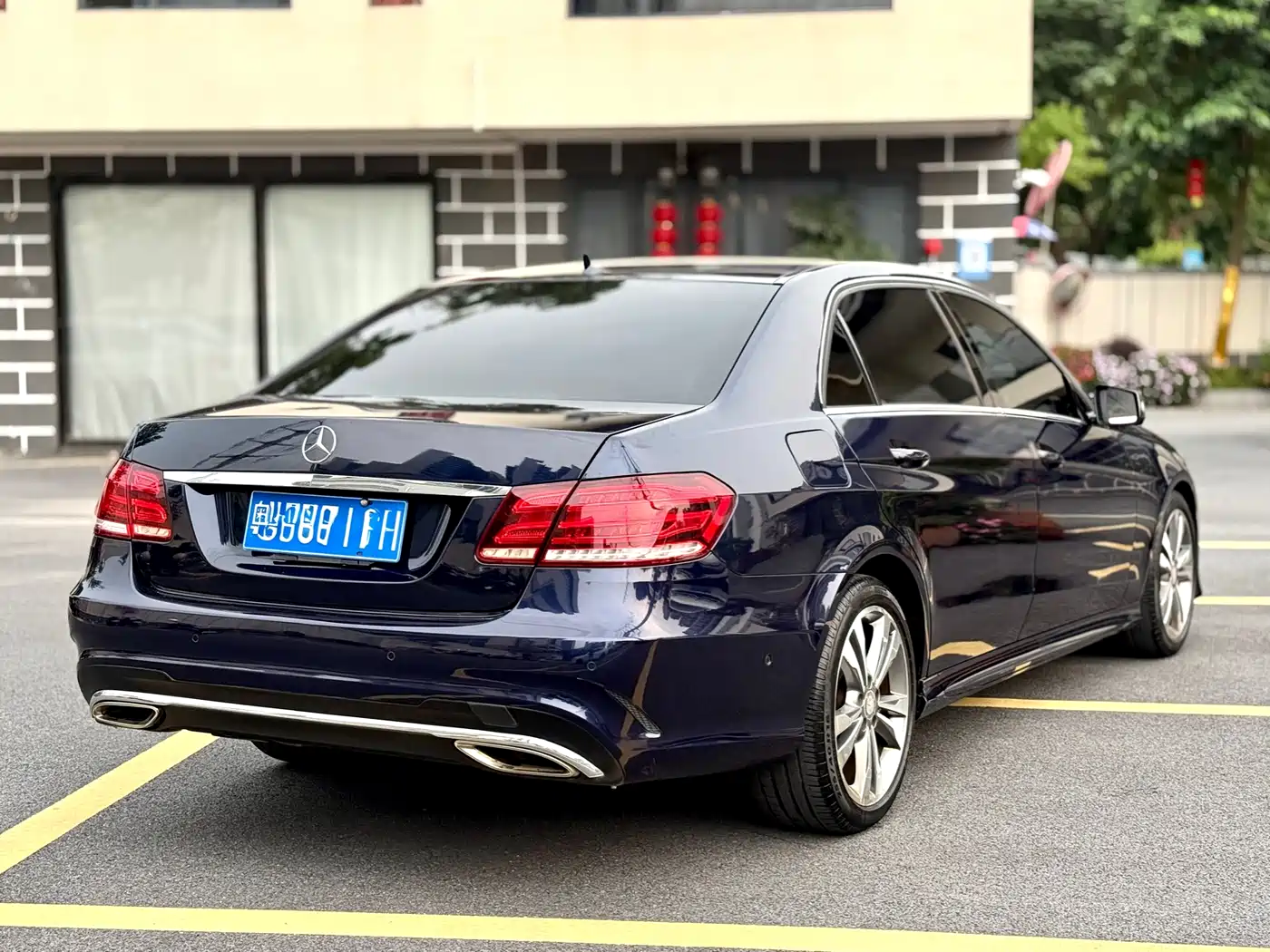 Mercedes-Benz E-Class 2015 E 260 L Sport фото 3