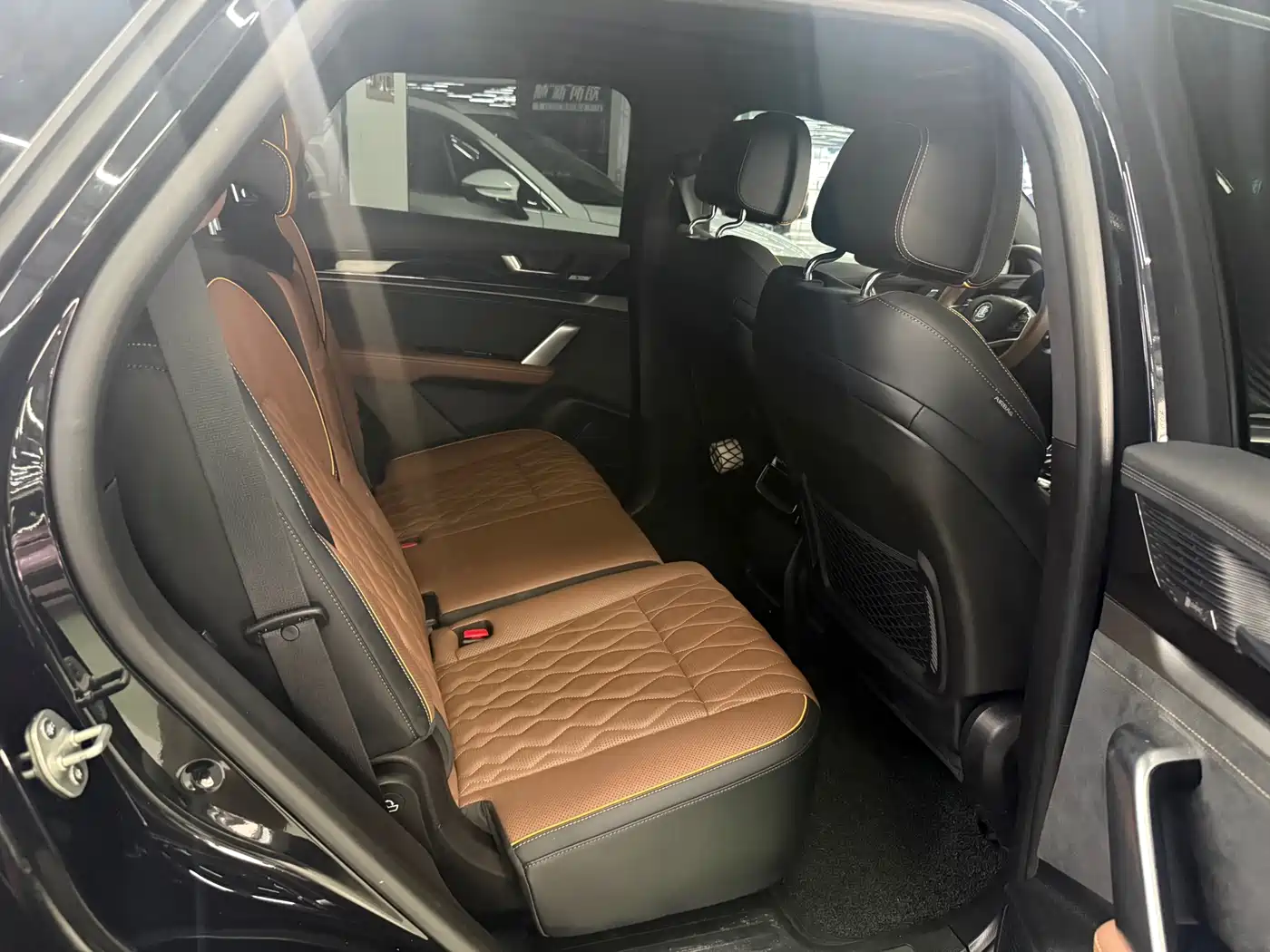 BYD Tang New Energy 2021 DM 2.0T AWD High Performance Genesis Flagship фото 8