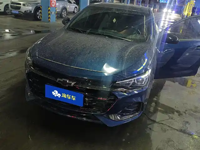 CHEVROLET CRUZE