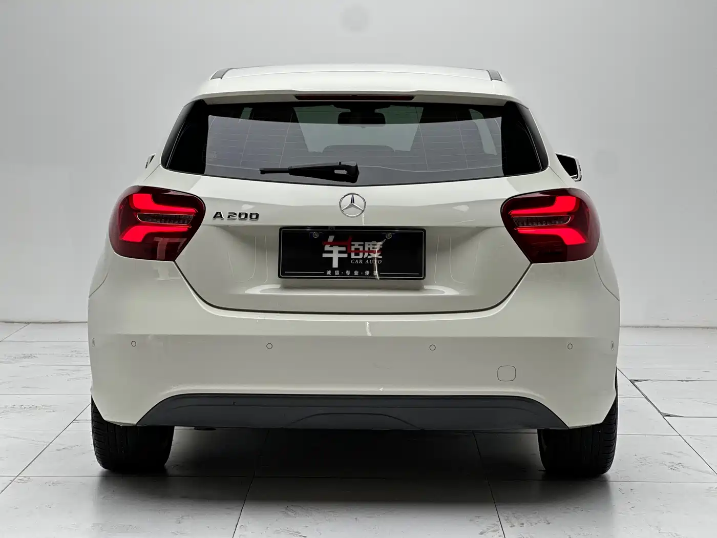 Mercedes-Benz A-Class (Import) 2017 A 200 Dynamic Edition фото 5