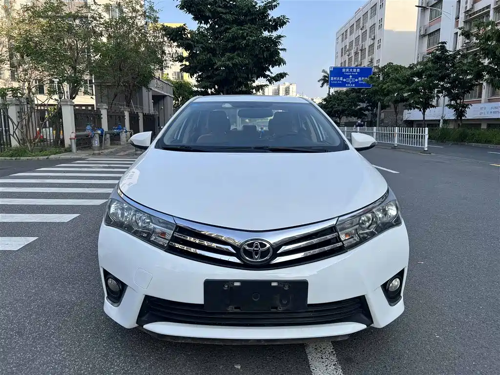 Toyota Corolla 2014 1.6L CVT GL фото 15