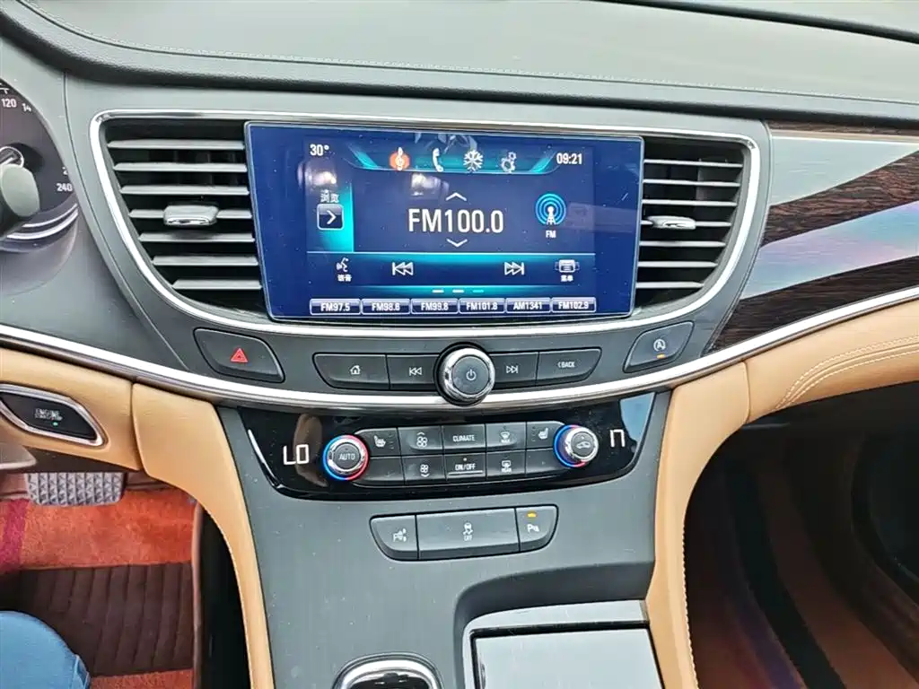 Buick LaCrosse 2019 28T Elite Edition фото 13