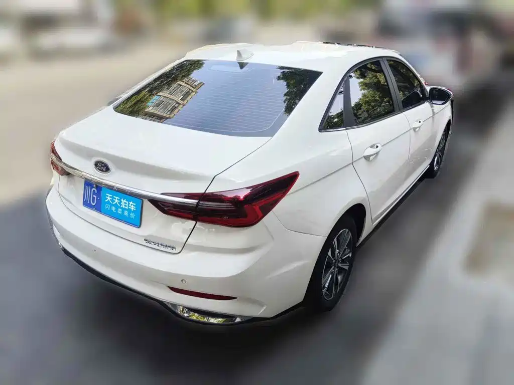 Ford Escort 2022 2021 1.5L Automatic Diamond Edition