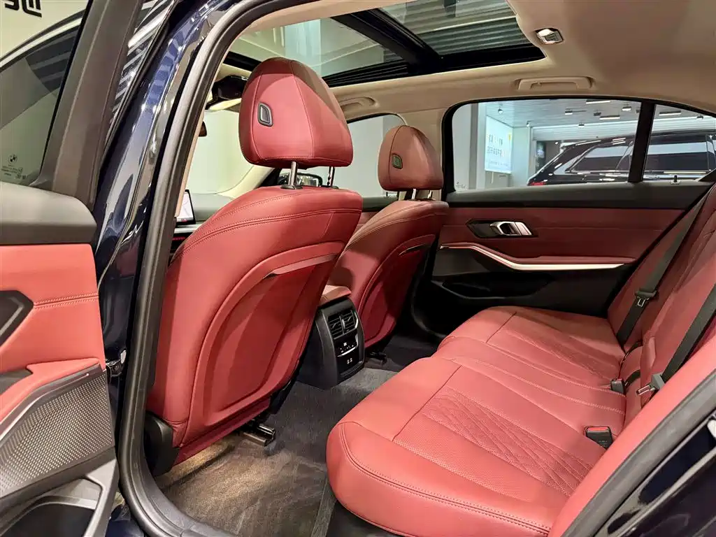 BMW 3 Series 2025 325Li M Sport Package фото 27