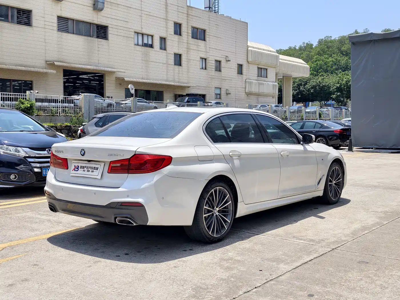 BMW 5 Series 2020 530Li Exclusive M Sport Package фото 6