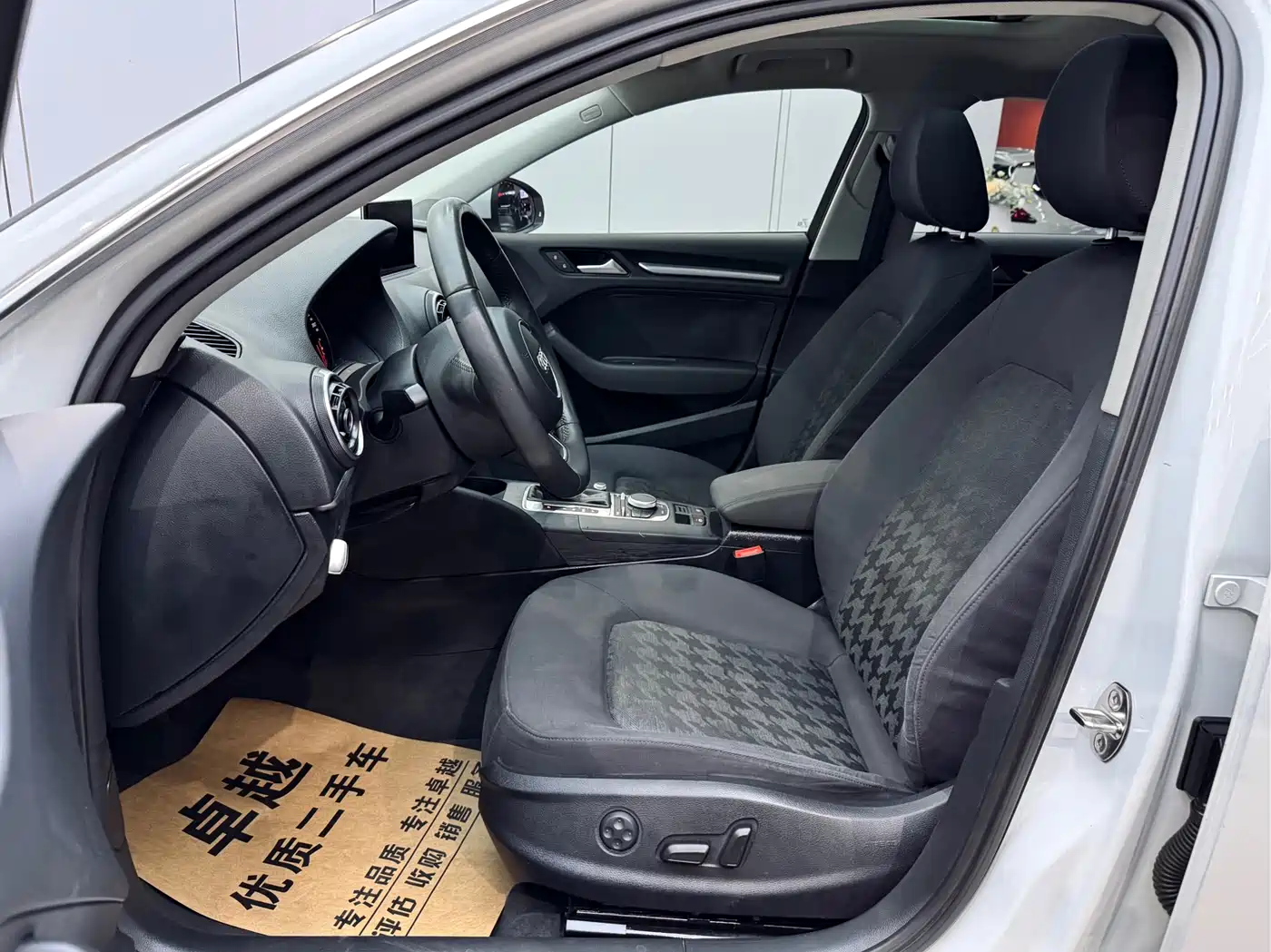 Audi A3 2014 Sportback 35 TFSI Automatic Fashion фото 9