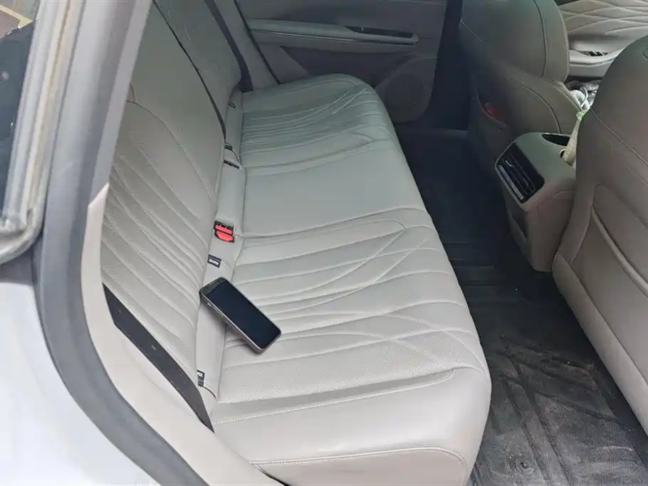 GEELY GALAXY GALAXY SPARKLE 8