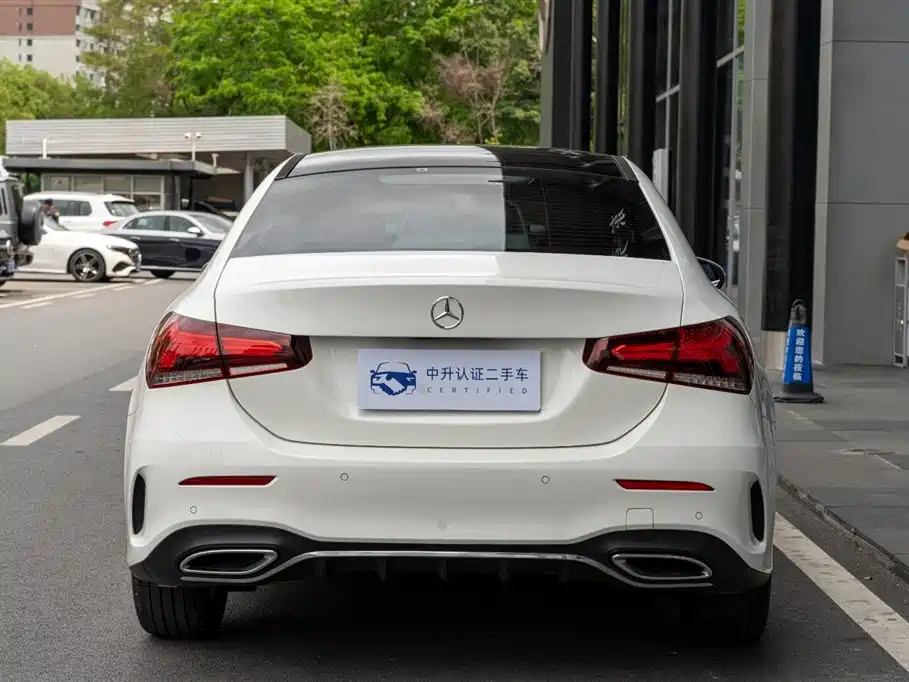 Mercedes-Benz A-Class 2021 A 200 L Sport Sedan Fashion Edition фото 9