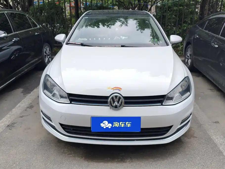 Volkswagen Golf 2016 230TSI Automatic Comfort фото 2