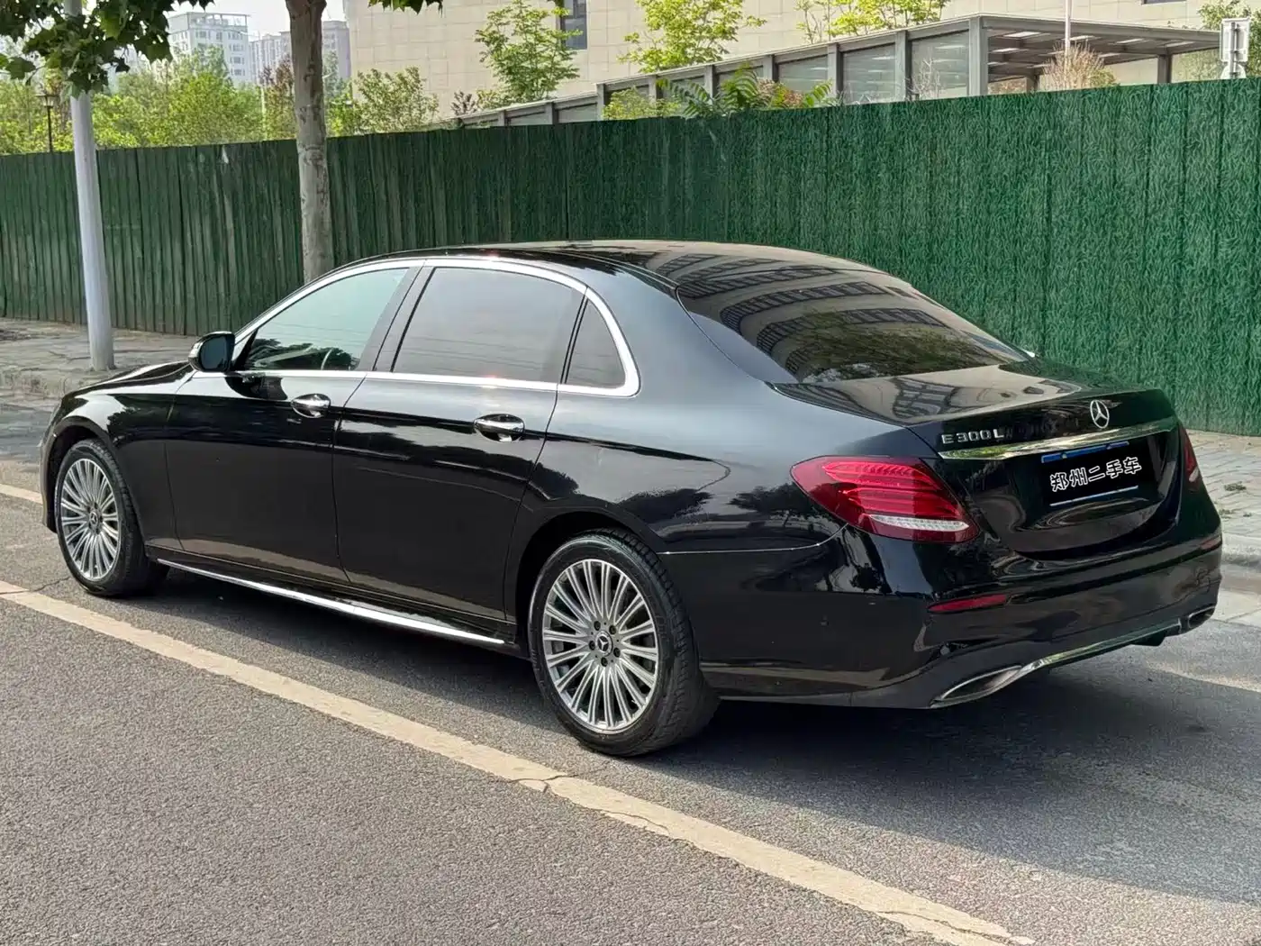 Mercedes-Benz E-Class 2017 E 300 L Sport Fashion фото 9