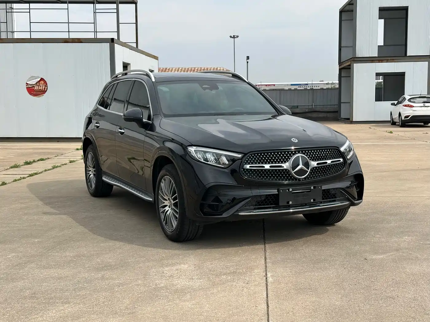Mercedes-Benz GLC 2024 GLC 300 L 4MATIC Dynamic 5-seater фото 3