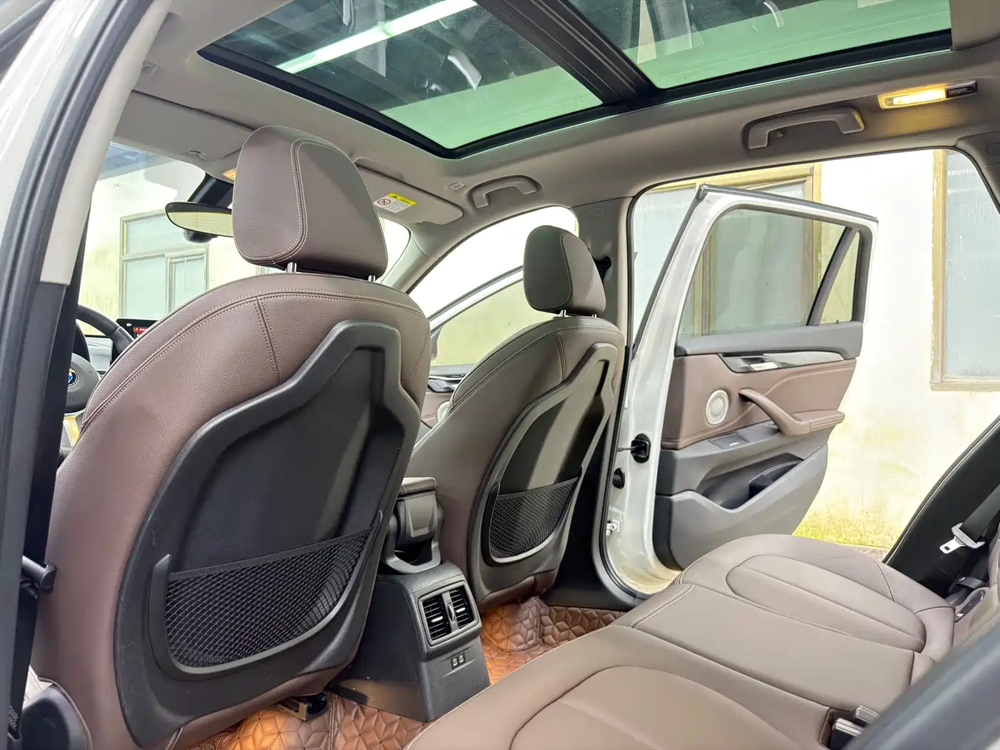BMW X1 2022 sDrive25Li Leading фото 10