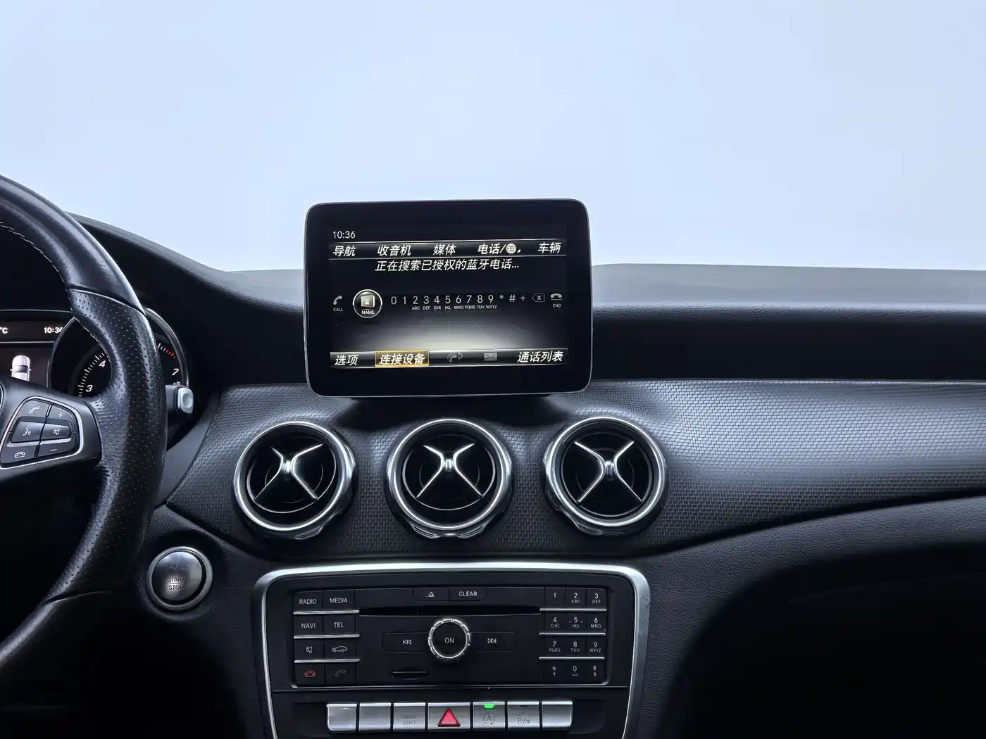Mercedes-Benz GLA 2017 GLA 200 Dynamic фото 17