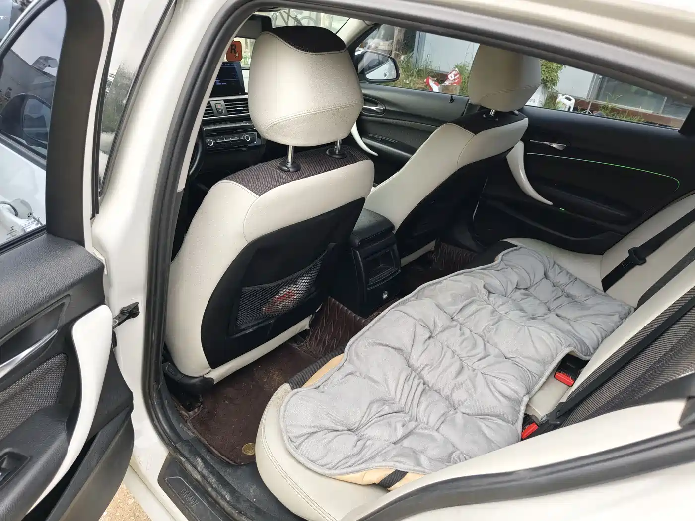 BMW 1 Series (Import) 2015 118i Urban Design Package фото 5