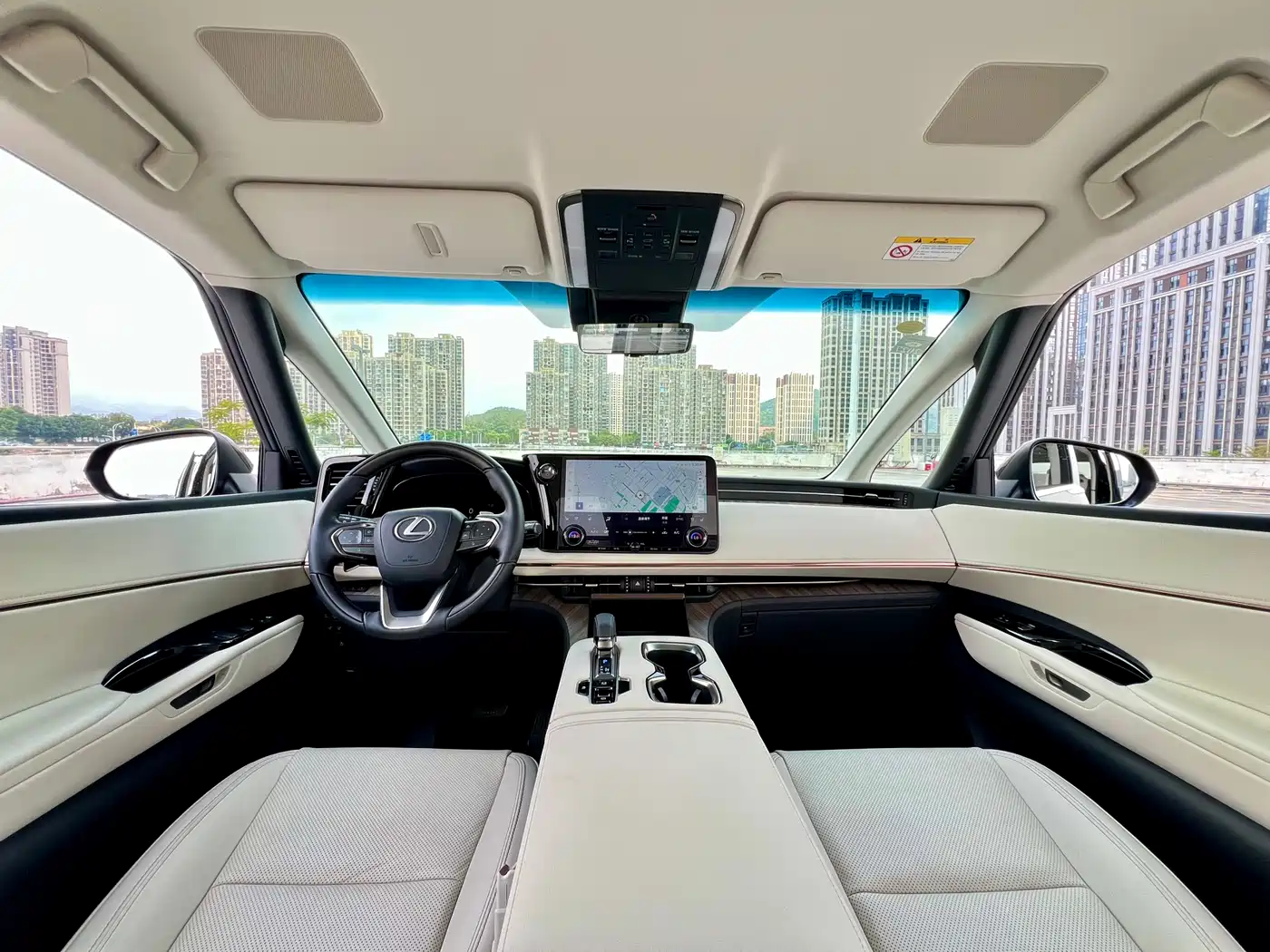 Lexus LM 2025 Model 500h Six-Seater Prestige Edition фото 8