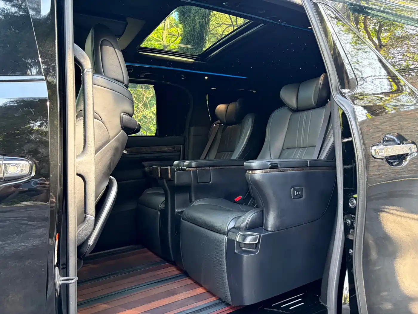 Toyota Alphard 2018 Facelift 3.5L Premium Edition фото 13