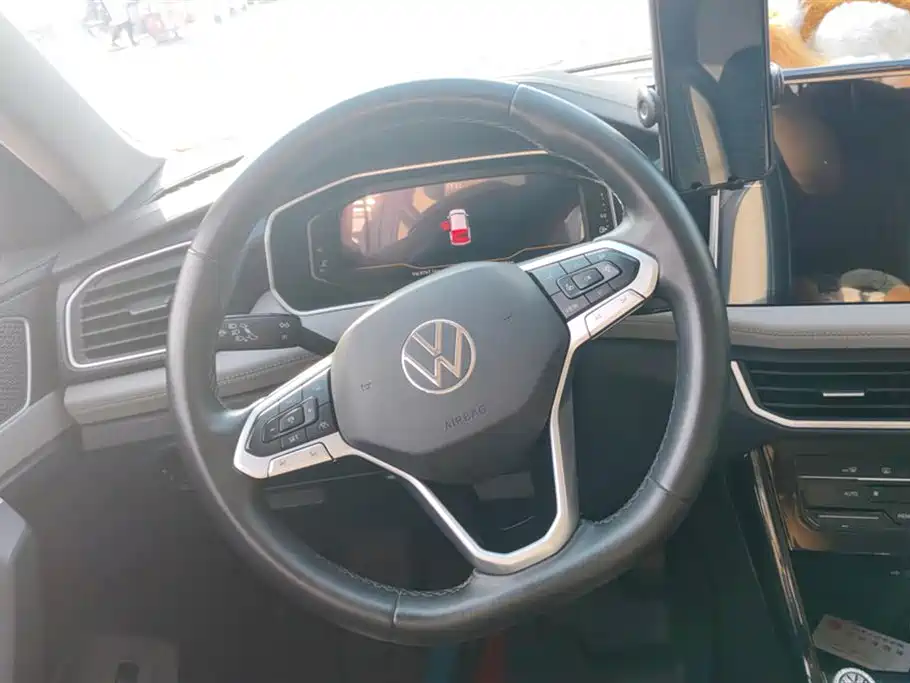 Volkswagen Tayron 2024 300TSI 2WD Luxury Plus Advanced фото 15