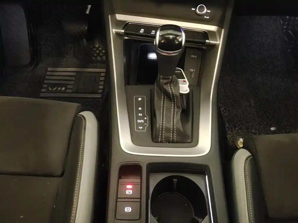 Audi Q3 2019 35 TFSI Progressive Sport фото 14