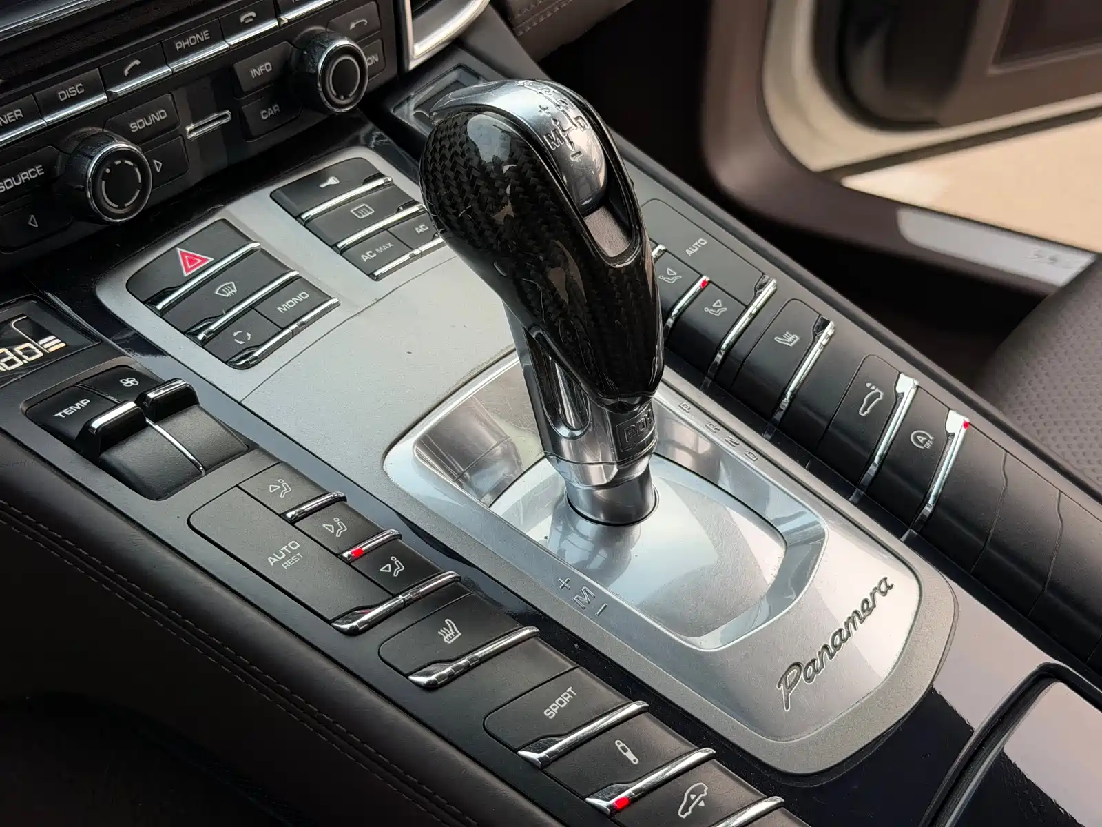 Фото 16 - Porsche Panamera