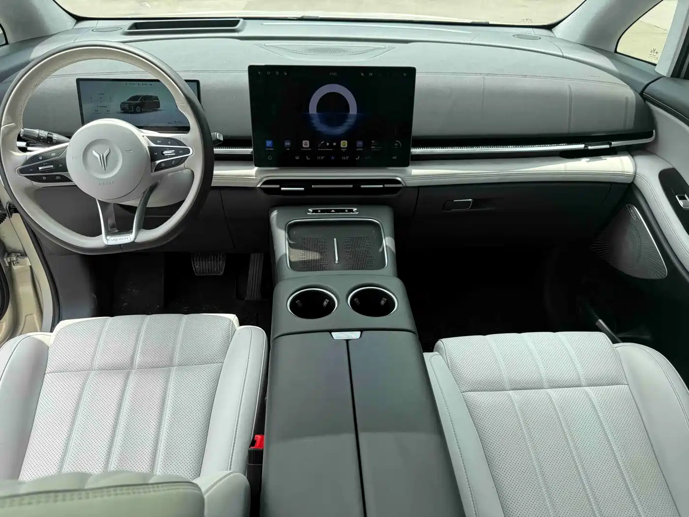 Voyah Auto Voyah Dreamer 2025 PHEV AWD Flagship Qian Kun Edition фото 5