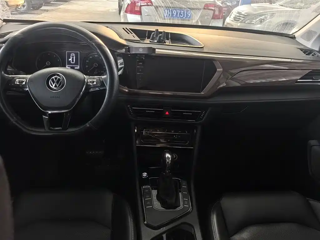 Volkswagen Tharu 2021 280TSI 2WD Luxury Plus фото 4