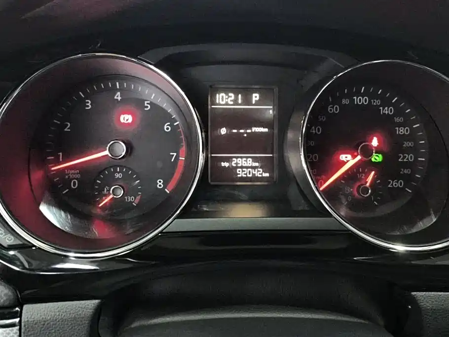 Volkswagen Sagitar 2015 230TSI Automatic Comfort фото 14