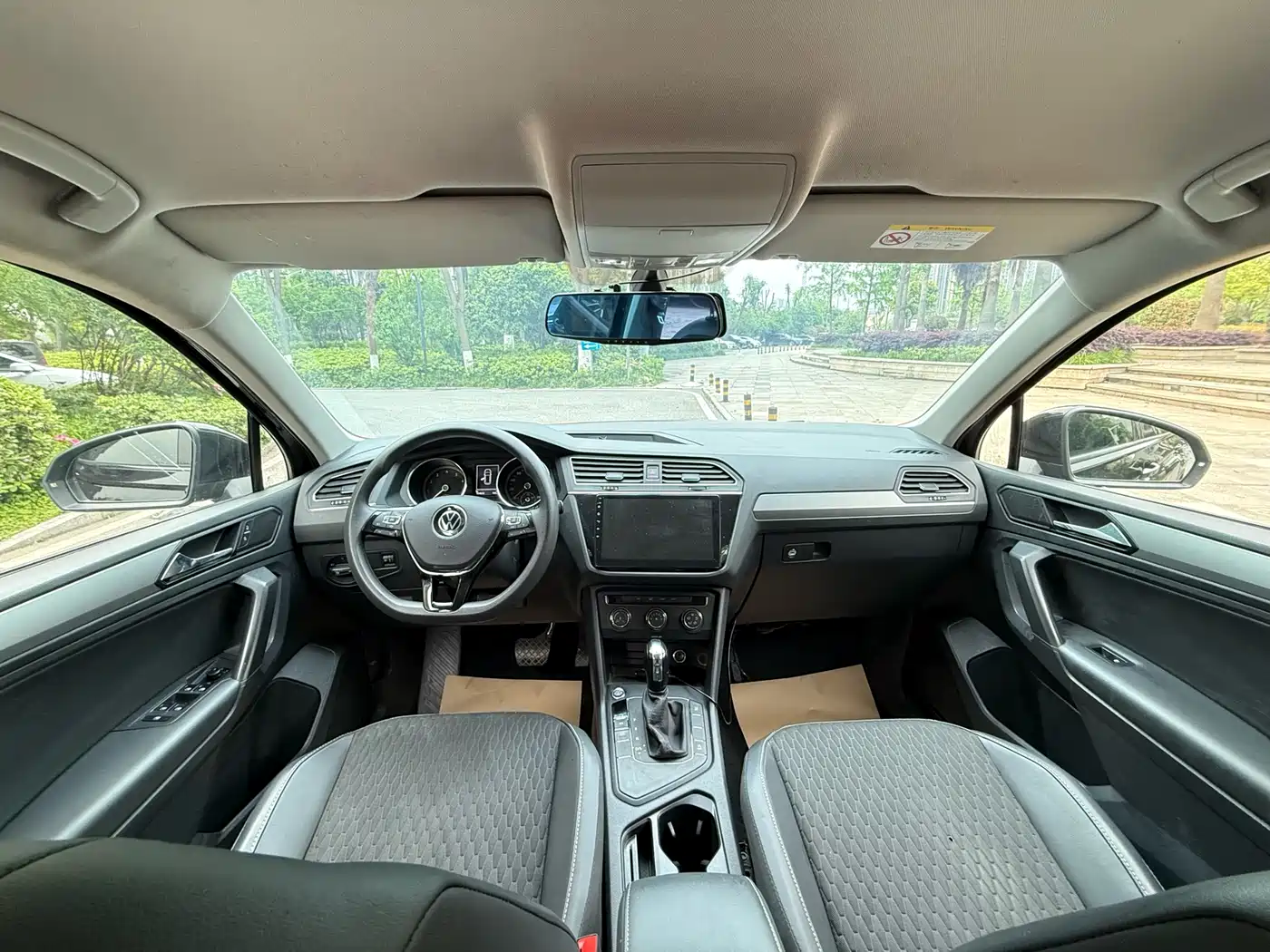 Volkswagen Tiguan L 2021 280TSI Automatic 2WD Smart фото 8