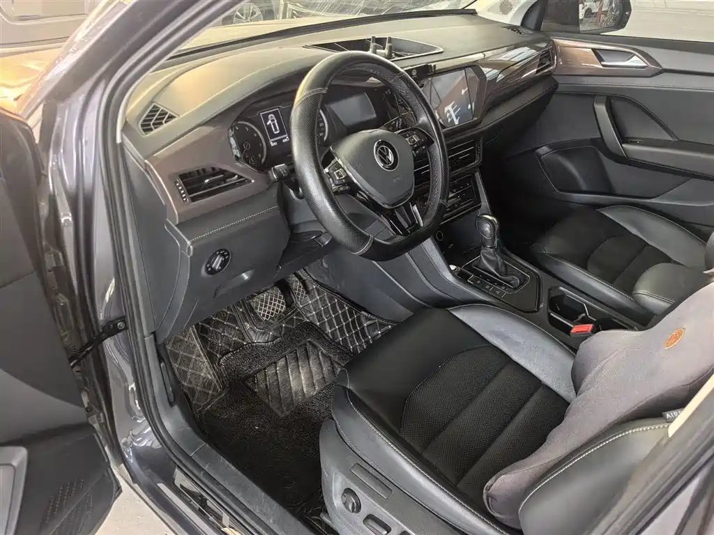 Volkswagen Tharu 2021 280TSI 2WD Luxury Plus фото 3